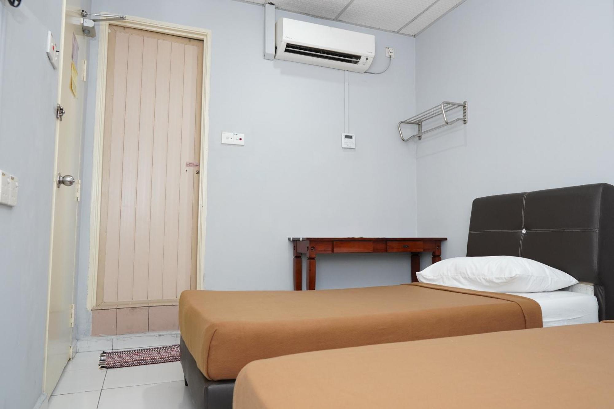 Hotel Sixty Nine Johor Bahru Extérieur photo