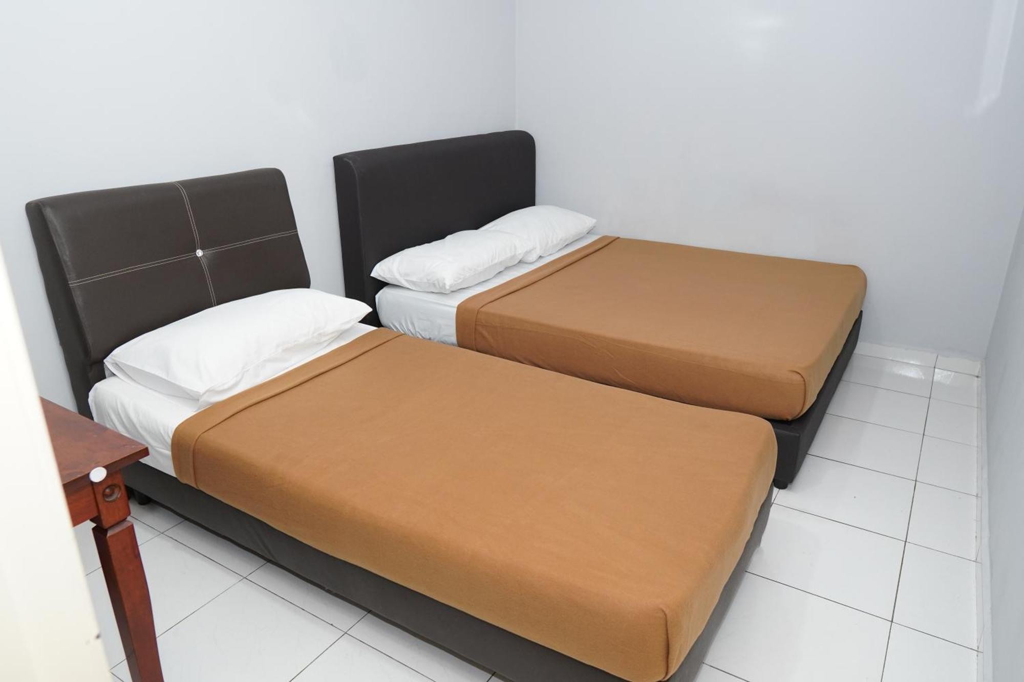 Hotel Sixty Nine Johor Bahru Extérieur photo
