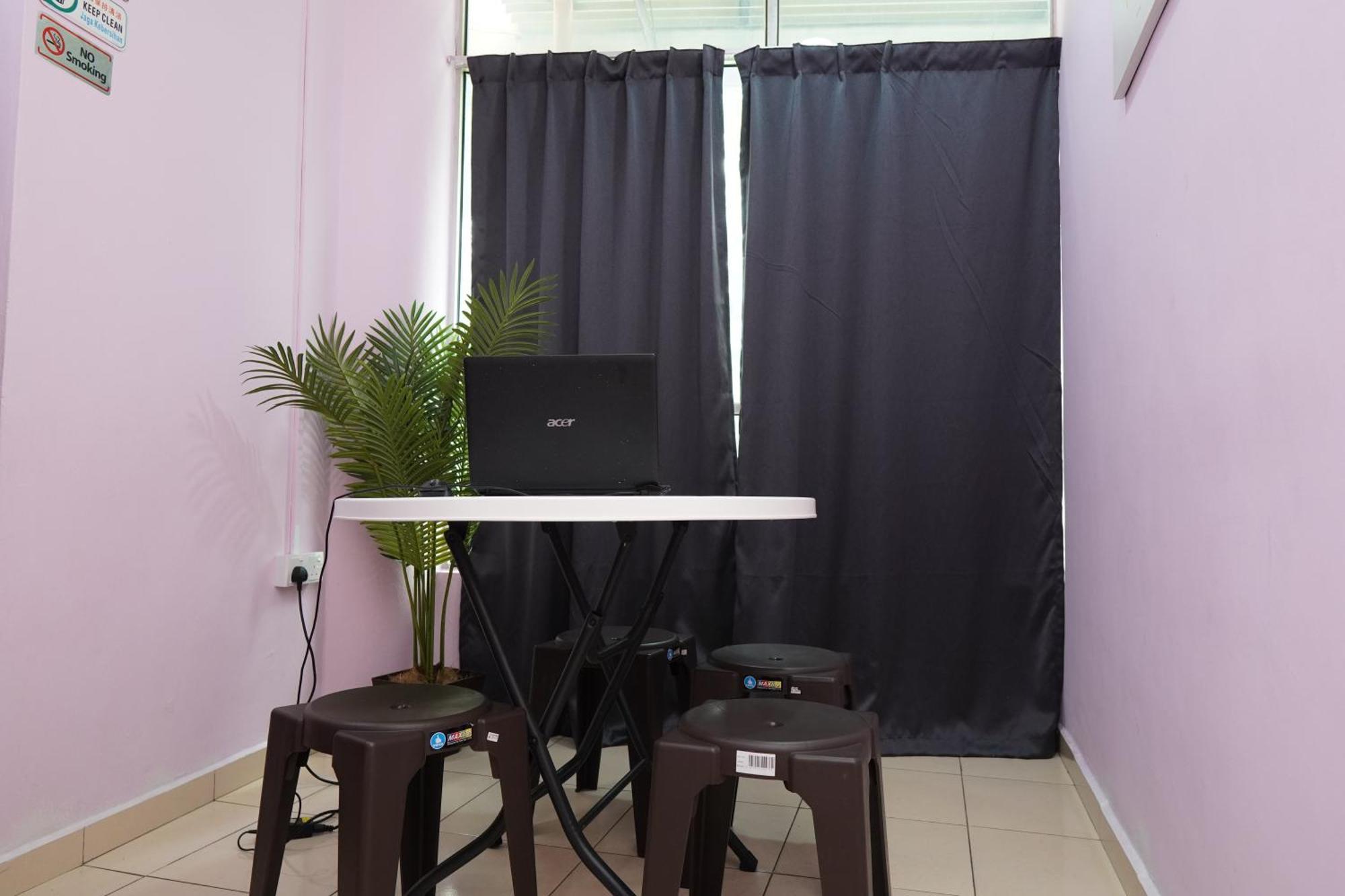 Hotel Sixty Nine Johor Bahru Extérieur photo